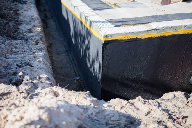 Professional Vapor Barrier Installation technician working in Sweetwater, TN